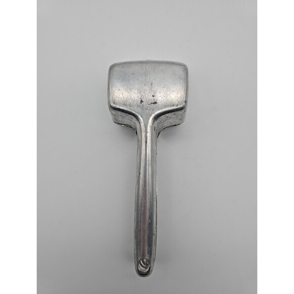 Vintage Irvin Ware Aluminum Ice Crusher Press - Picture 2 of 8